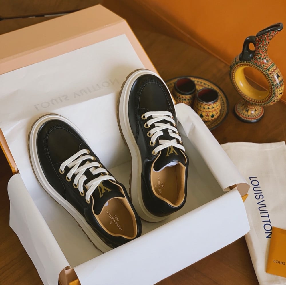 LV SHOE