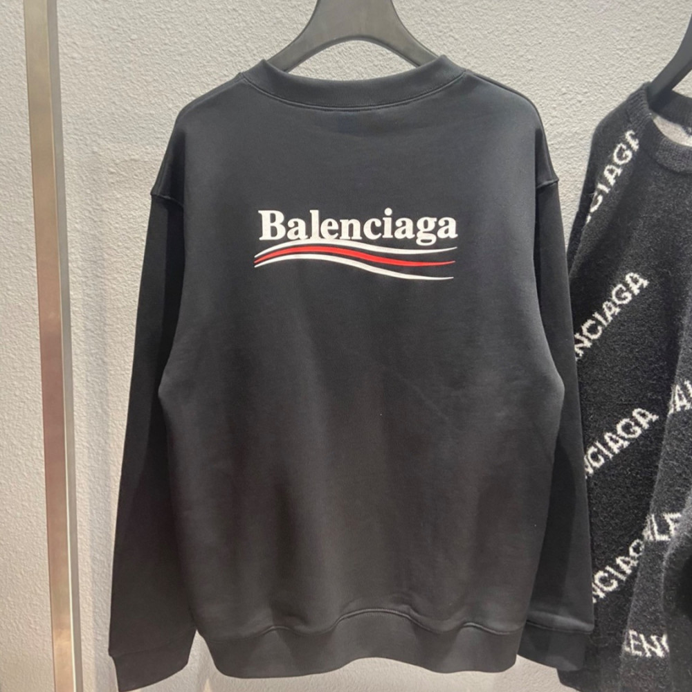 Balenciaga 17AW Vネックニット 刺繍ロゴ ニット, 40% OFF