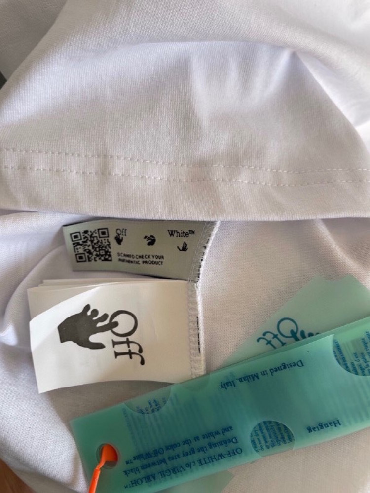 Off white t-shirt