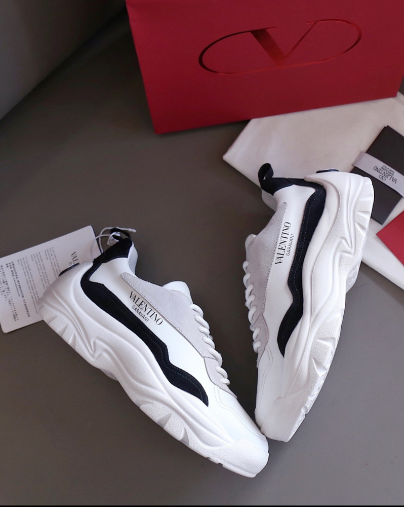 Valentino Sneckers