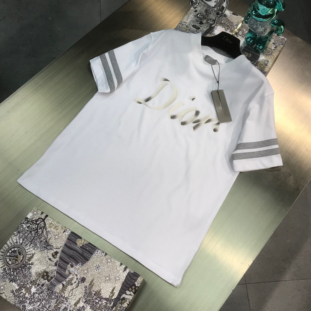 Dior T-shirt