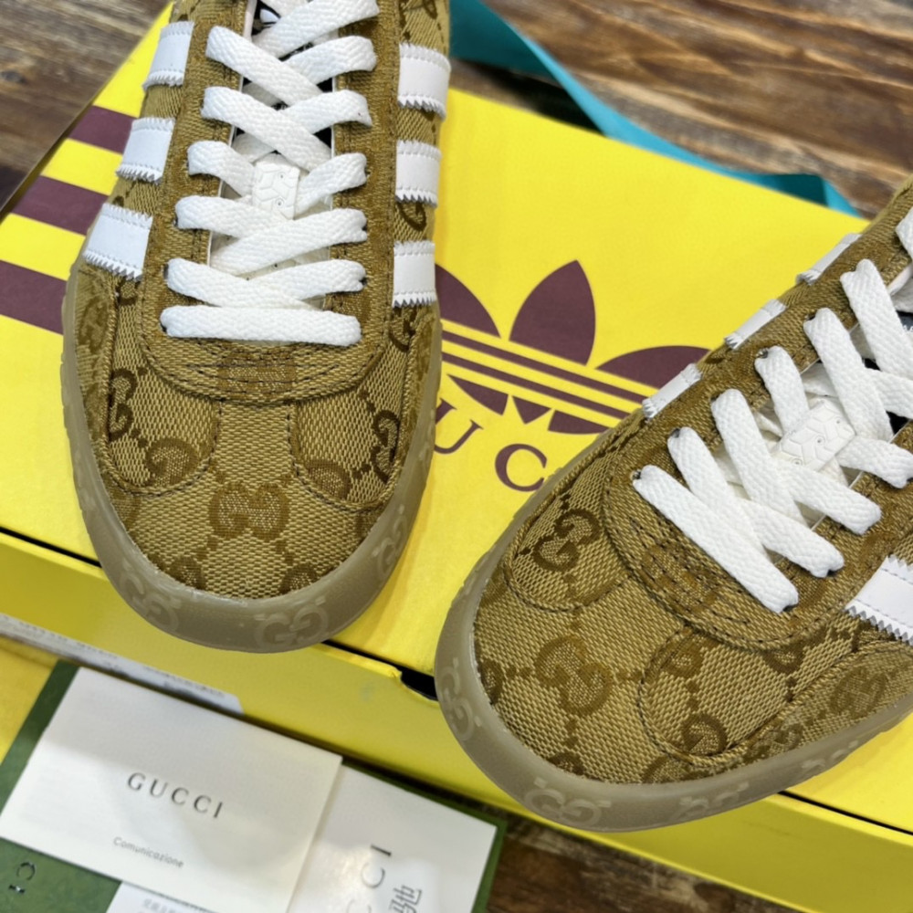 Gucci Sneakers