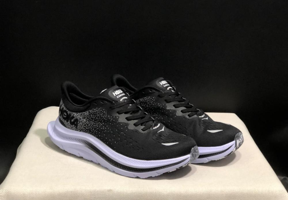 HOKA ONE KAWANA