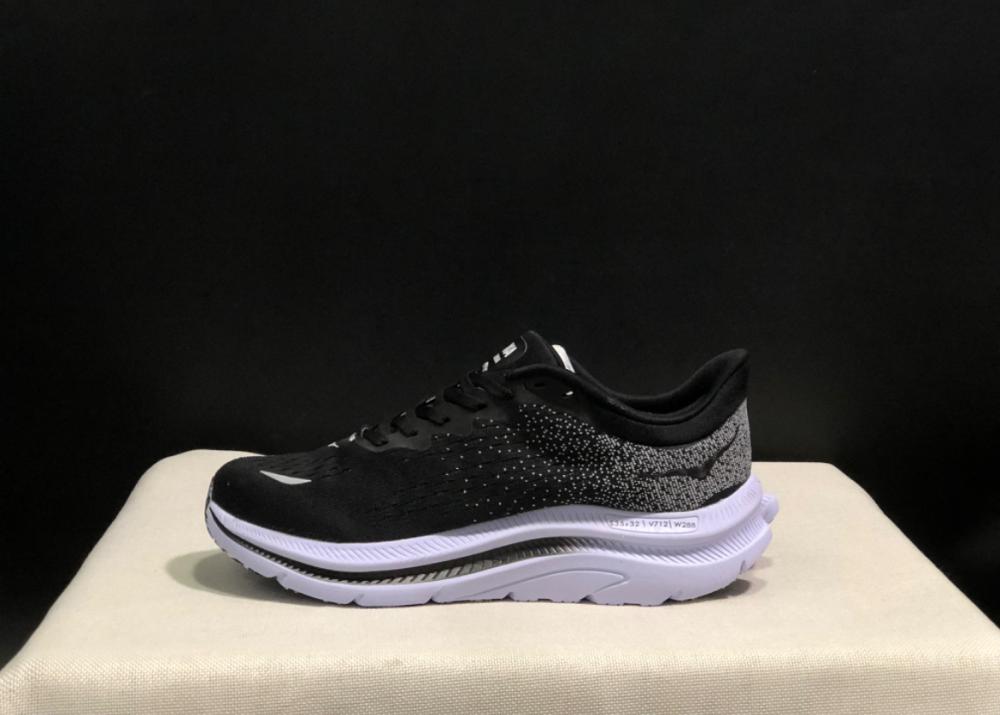 HOKA ONE KAWANA