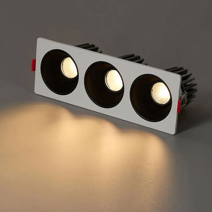 Movable square spotlight DA3803DS Siera Light Where Illumination meets creativity