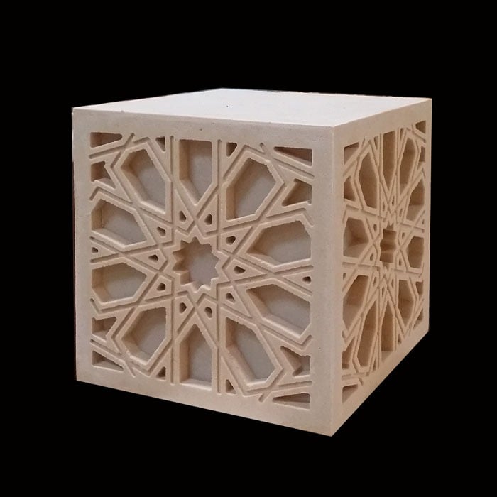 إنارة حجرية للحدائق