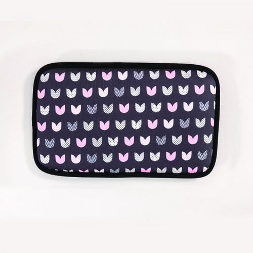 وسادة الطفل (توليب اسود) نسيج ثلاثي الأبعاد