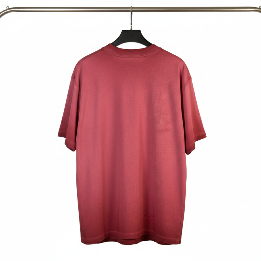 تيشيرت كاجوال بلون "مارون" (Maroon) - قصّة كلاسيكية مريحة