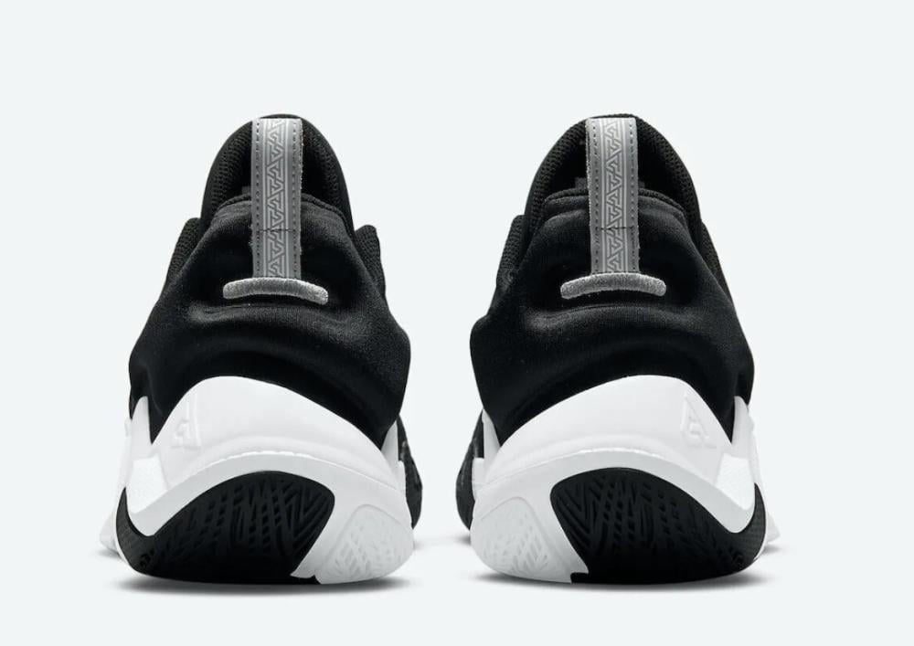 Nike Giannis Immortality