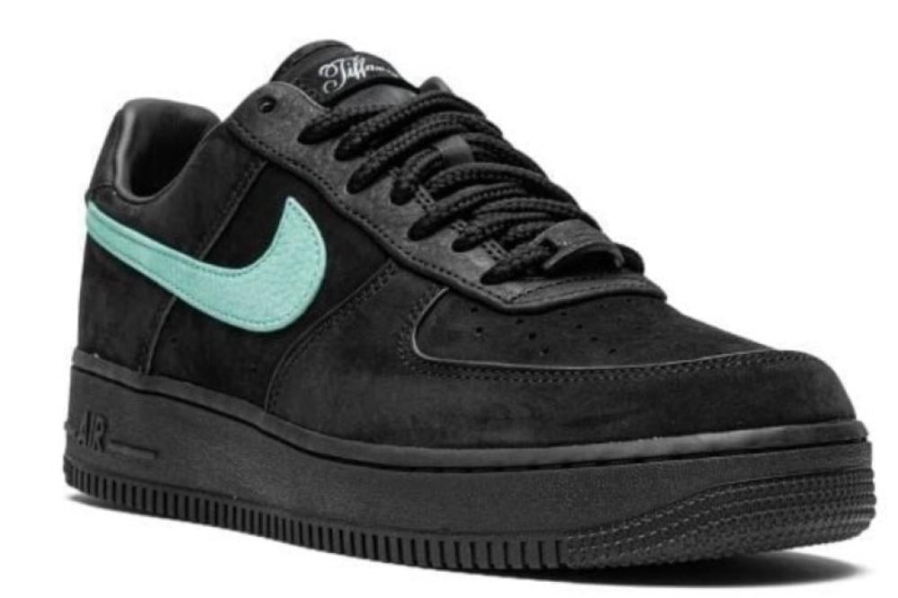 ‏ Nike "Tiffany Air Force 1"