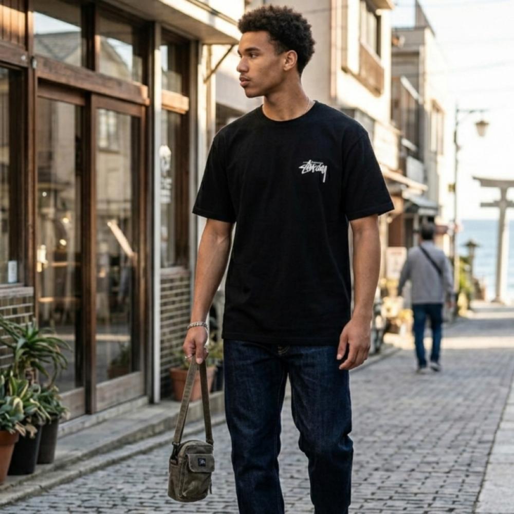 تيشيرت "Stüssy" كلاسيك - إصدار "Beach Memories" باللون الأسود