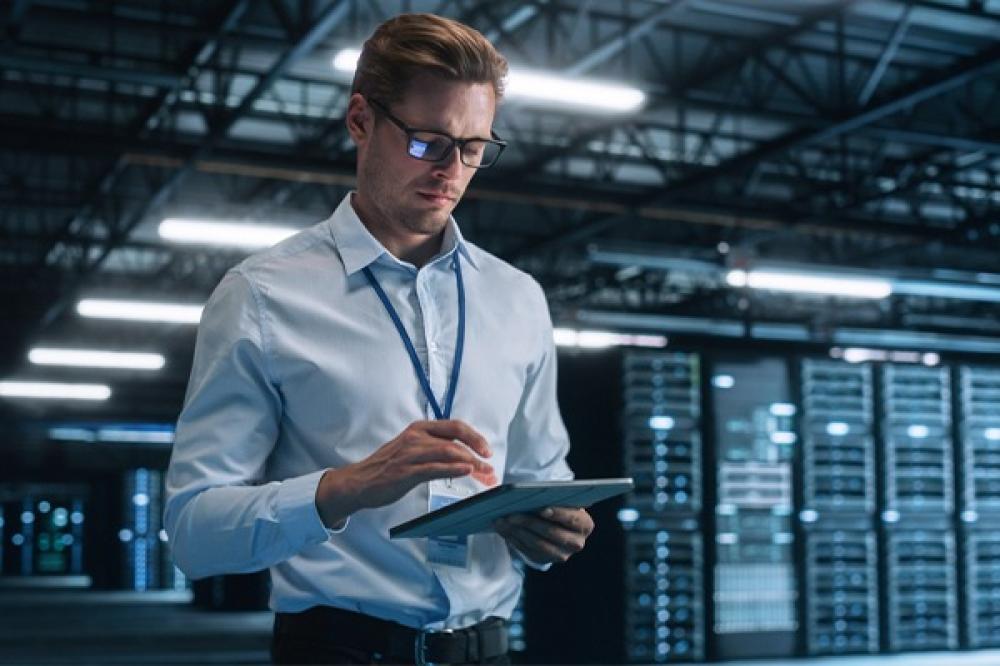 أنظمة الشبكات وأهميتها في تحسين أداء الشركات