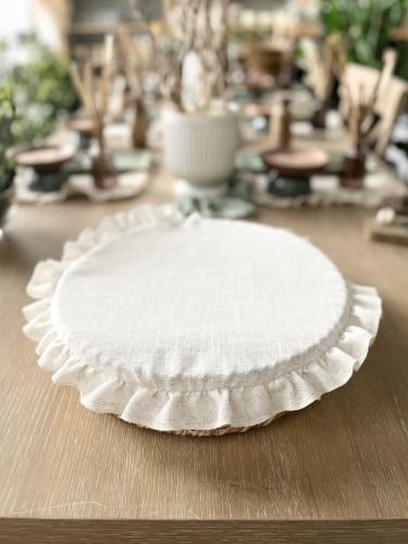 سلة بغطاء قماش