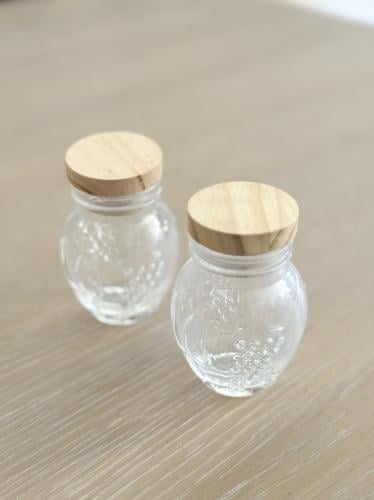 برطمان زجاج صغير