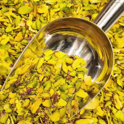 فستق مبشور او شرائح