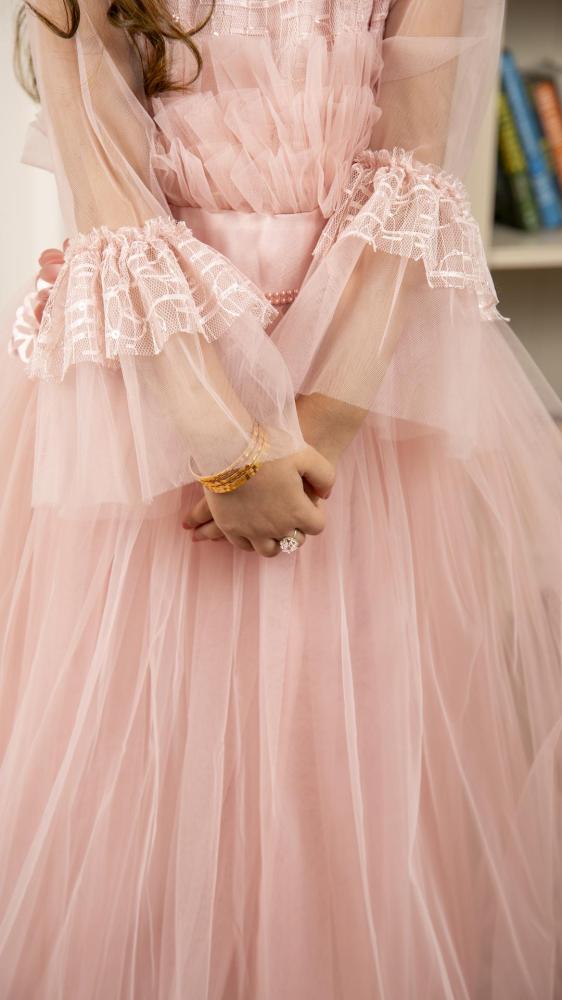 فستان بناتي تُل بلون وردي