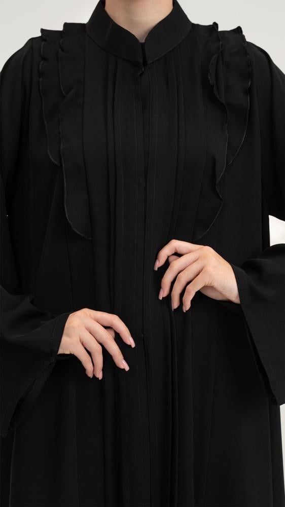 عباية بياقة عالية