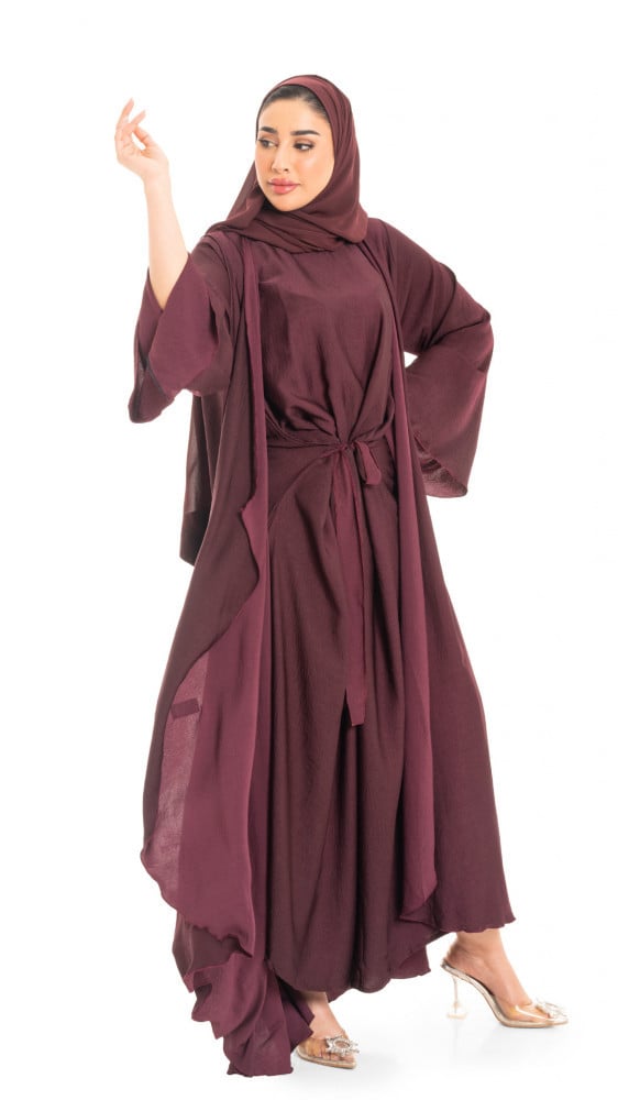 عباية عنابي مع فستان