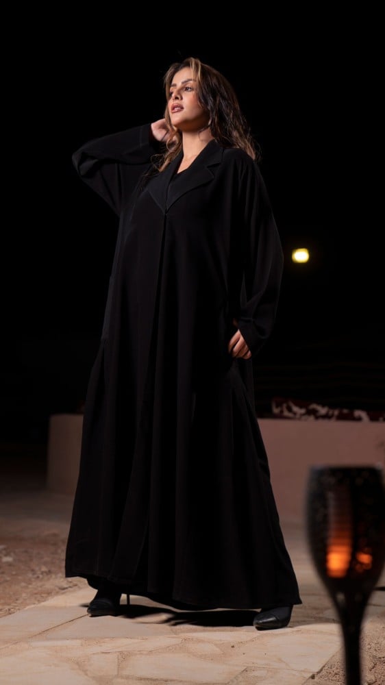 عباية ياقه رسميه بجيوب جانبيه