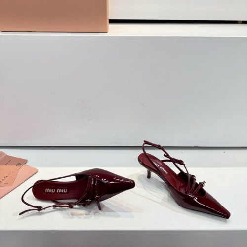 كعب miumiu