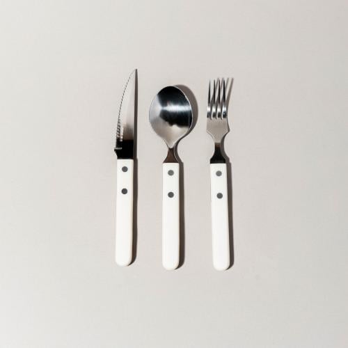 Utensil Set - طقم أدوات المائدة.