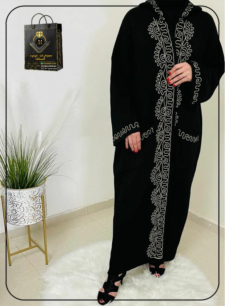 كولكشن الشتاء 2021 جديد وحصري ⭐ عبايه نسائيه صوف شتوي مع قبوع مقاس موحد متوفر بلون الاسود ⭐التطريز خلفي ⭐تطريز الاسم او عبارة حسب الطلب