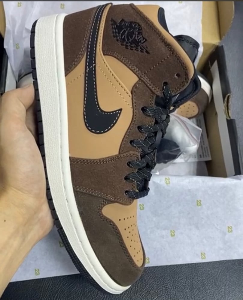 Air Jordan 1 retro dark chocolate