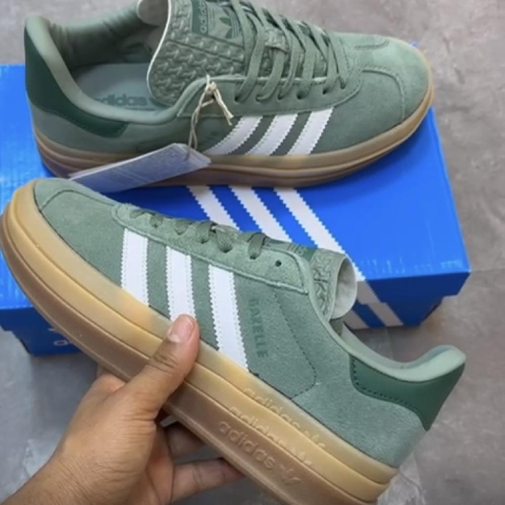 adidas gazelle silver green womens adidas Men's Originals Gazelle Indoor "Mineral Green Silver Dawn" main image 1