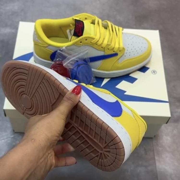 Travis Scott x Wmns Air Jordan 1 Retro Low OG SP 'Canary'