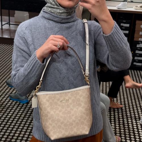 City Bucket Bag