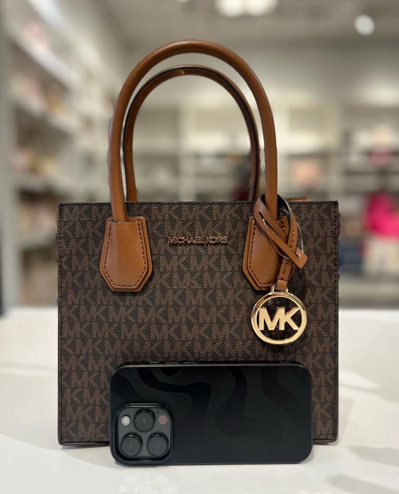 Mercer medium pebbled leather crossbody bag