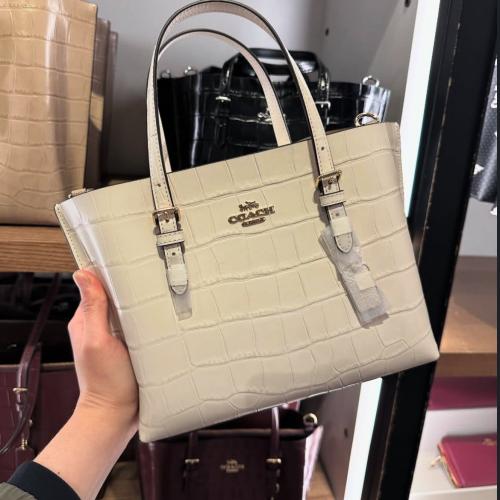 Mollie Tote 25 In Signature Canvas