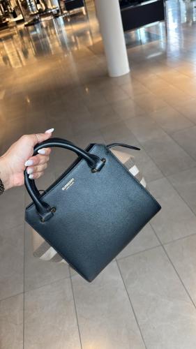 Burberry mini banwell
