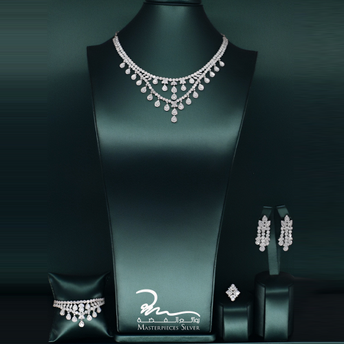 طقم فضة ملكي مرصع بالزركون الفاخر