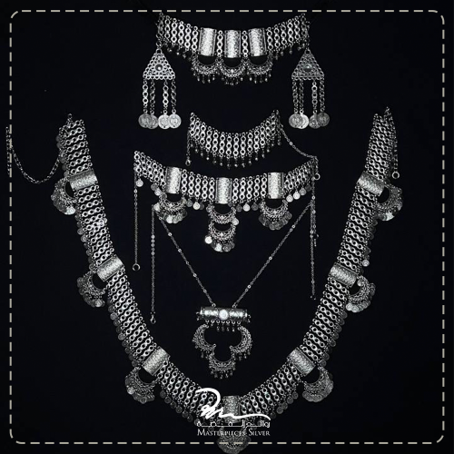 اطقم تراثية سعودية فاخرة