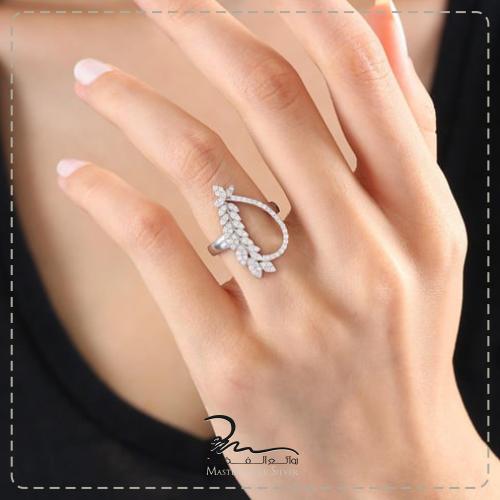 خاتم فضة نسائي تصميم عصري