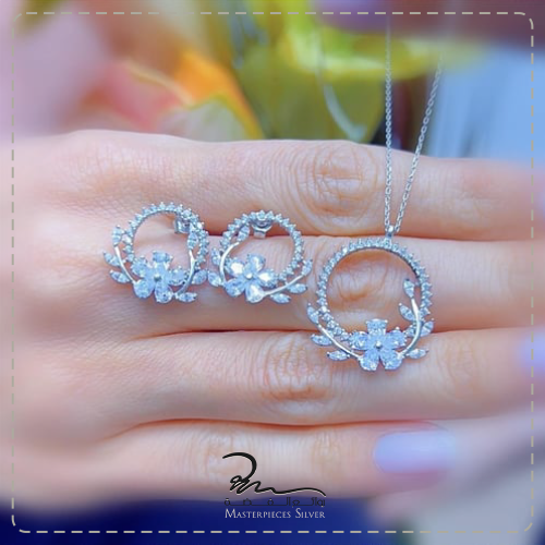 طقم فضة ناعم بالزركون