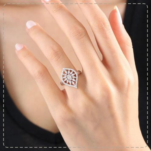 خاتم نسائي فضة مرصع زركون لامع