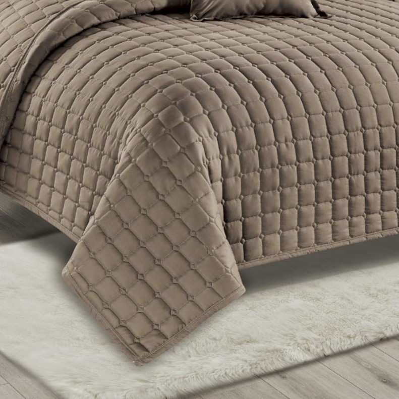 مفرش جوي  الساده نفر ونص مضغوط 4 قطع - 015