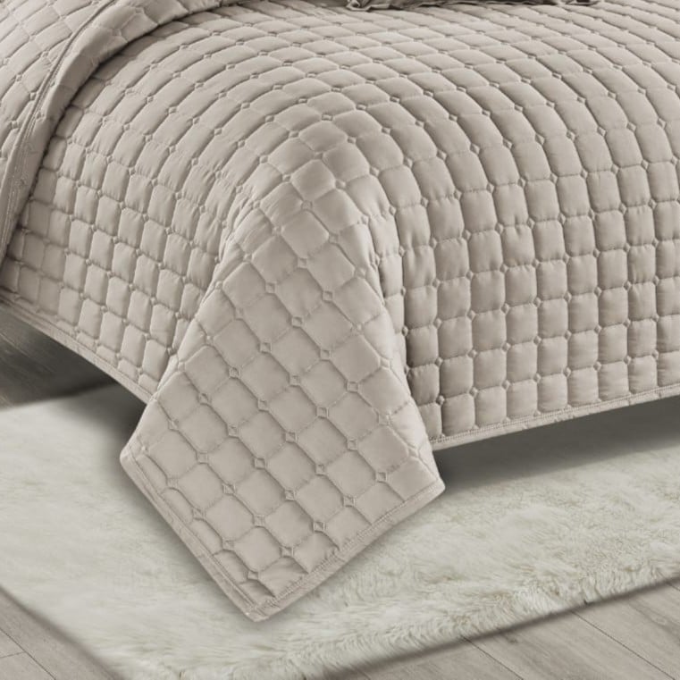 مفرش جوي  الساده نفر ونص مضغوط 4 قطع - 01