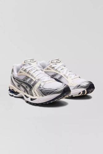 شوز asics