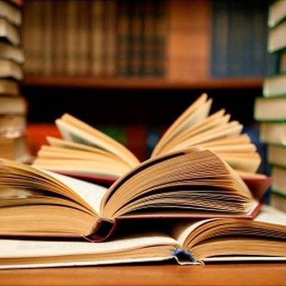 أفضل خمس روايات عربية  أجمع أغلب القراء  على أهميتها من  الأدب العربي.