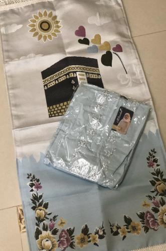 طقم صلاة بناتي طول الشرشف 110 سم