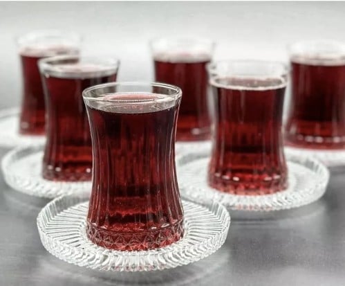 طقم استكانات مع الصحون