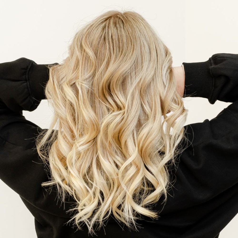 سحب كامل مع صبغة  شعر وسط خفيف Medium Hair Bleaching