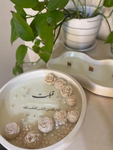 شمعة بقالب اسمنتي