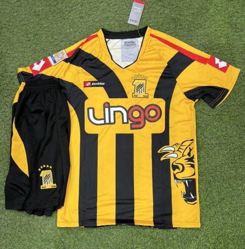 طقم نادي الاتحاد التاريخي 2005 .2004