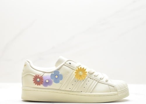 اديداس نسائي سوبر ستار adidas superstar