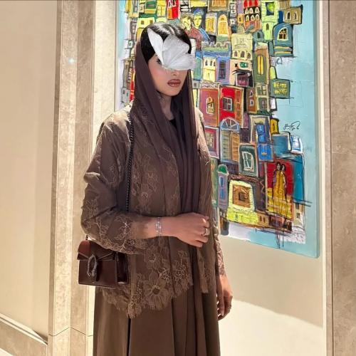 عباءة دانتيل