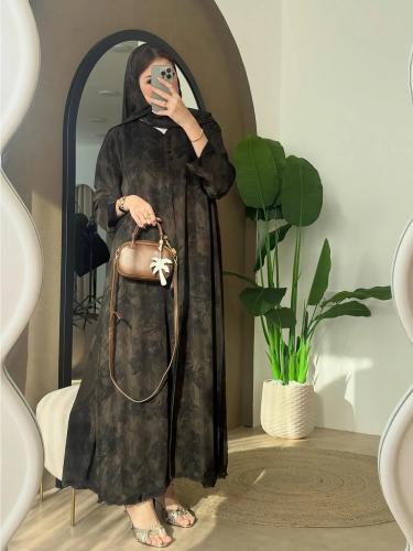 عباية نسائية عربية